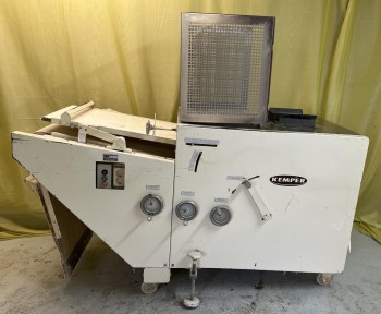 آلة حياكة الخبز Kemper BW SU